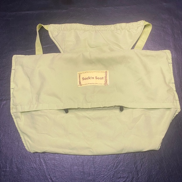 Sack N Seat for toddlers - Picture 1 of 4